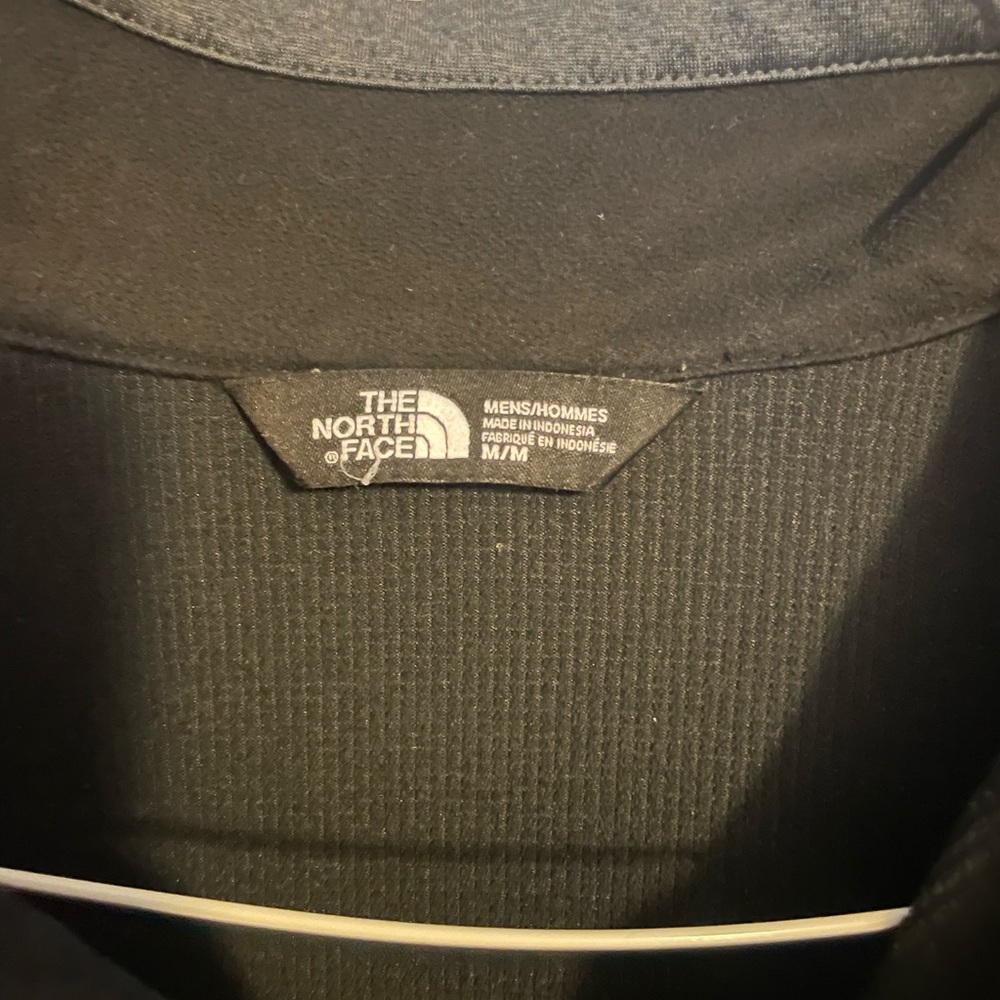 The North Face Men's Dark Gray Performance Windwall Jacket Size Medium - Picture 2 of 7